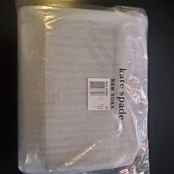 Kate Spade - Picture 5 of 6